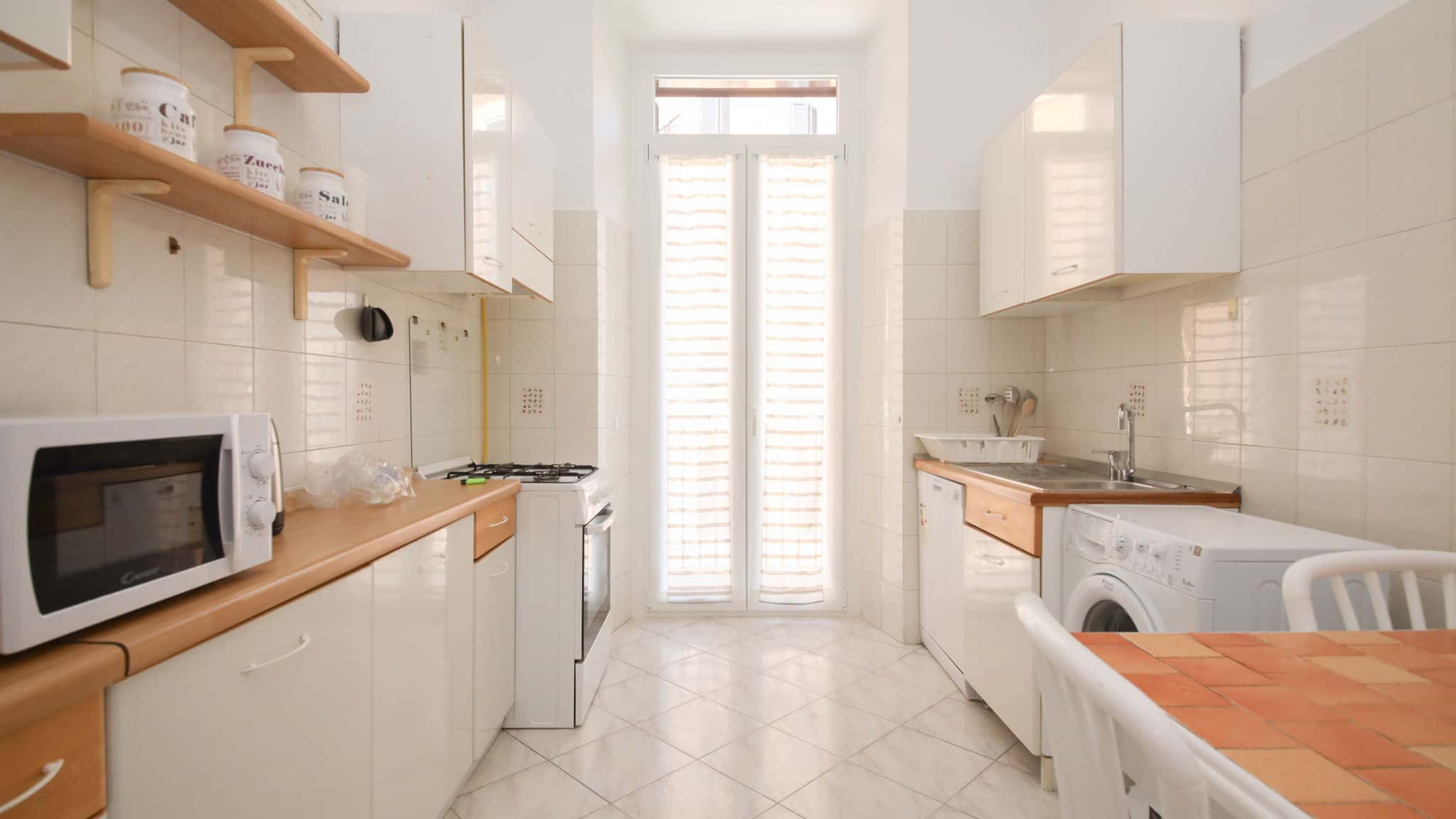 Rome Flat 42 by Ghor