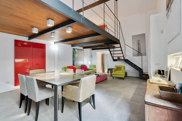 Listing photo thumbnail