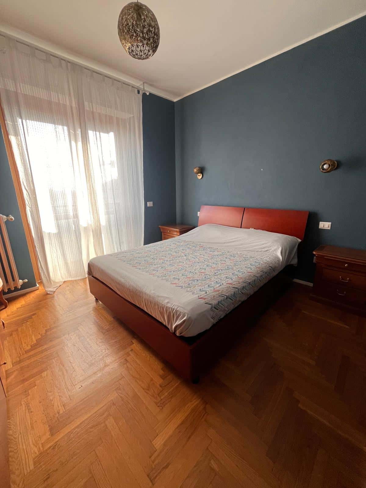 Quarto em Via Popoli Uniti, Milano para 115 m² com 2 quartos