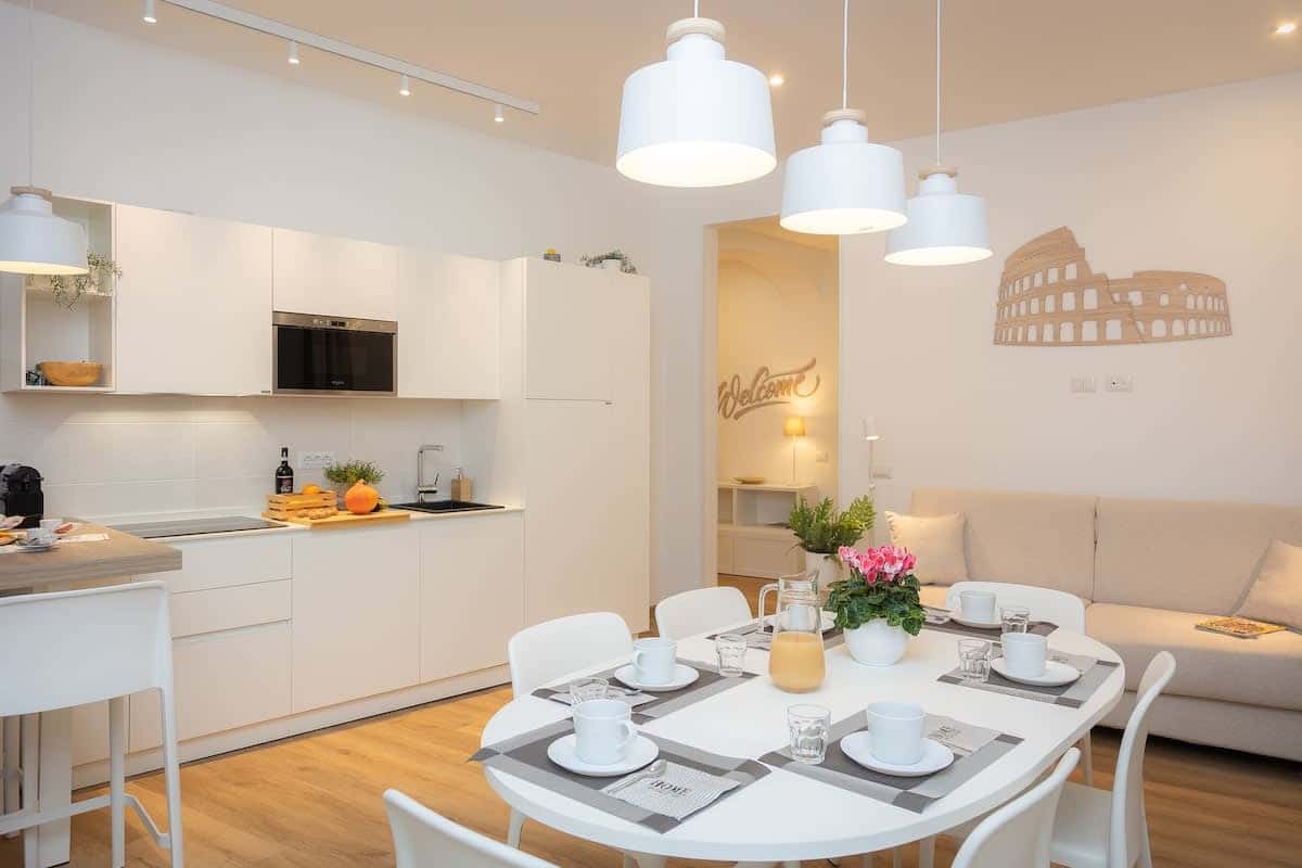 Colosseum Holidays - Three-Bedroom Apartment