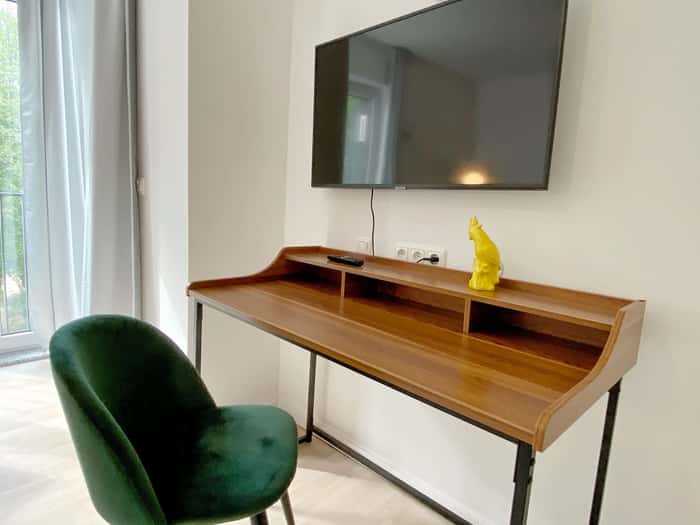 Listing photo thumbnail