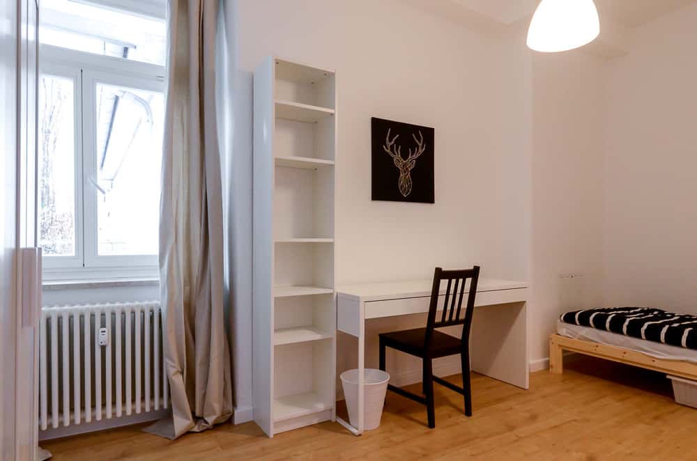 Zimmer in der Einsteinstraße