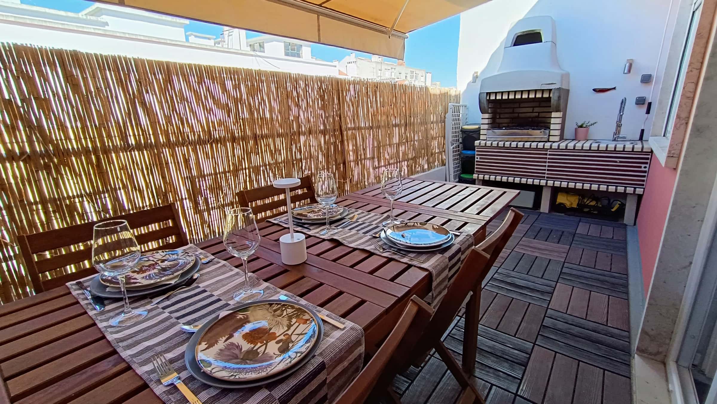 Amazing apartment in Moscavide with 2 bedrooms and barbecue area