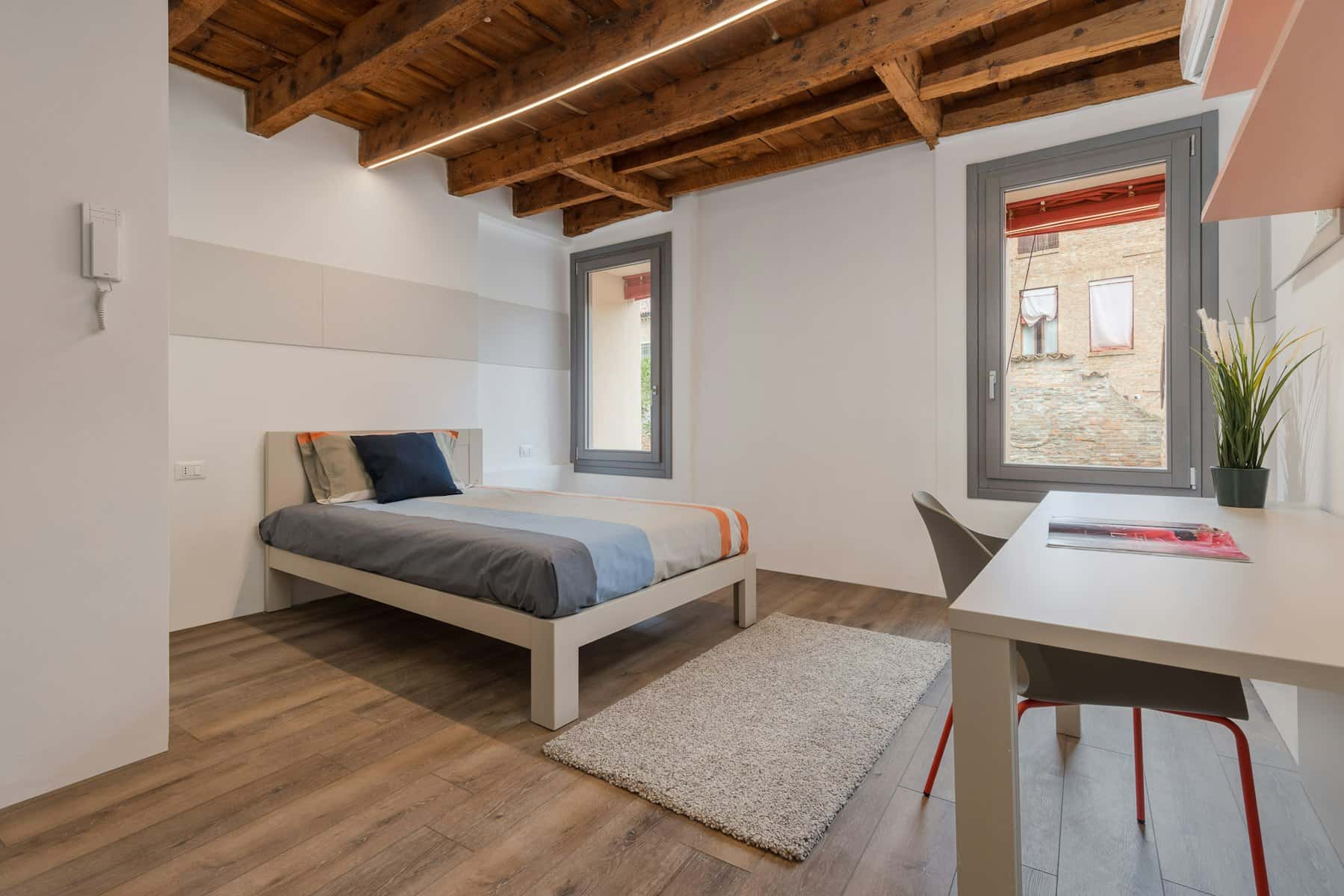 1 Single room 3