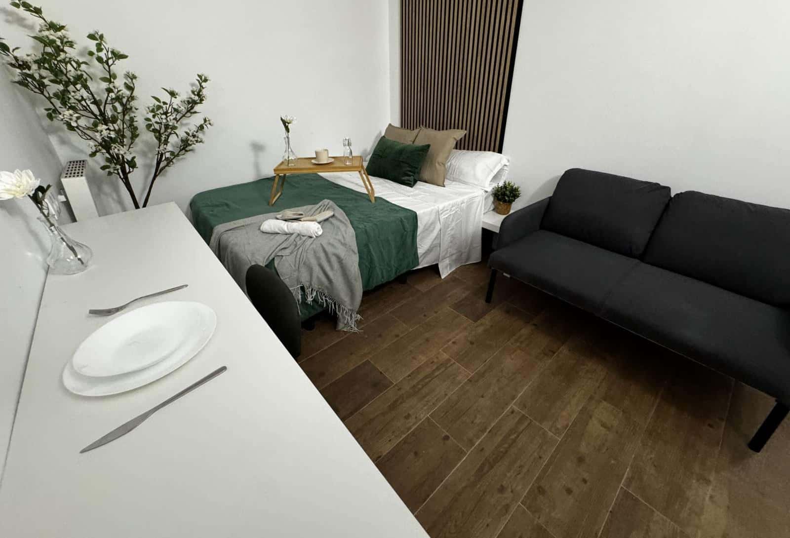 Double bed in Rooms for rent in amazing apartment located in Madrid