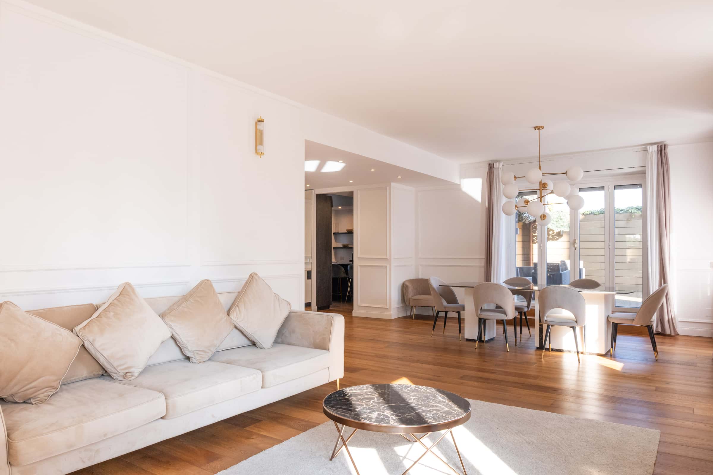 Prestigioso Attico con Terrazzo – Lusso, Comfort e Spazio nel Cuore di Milano