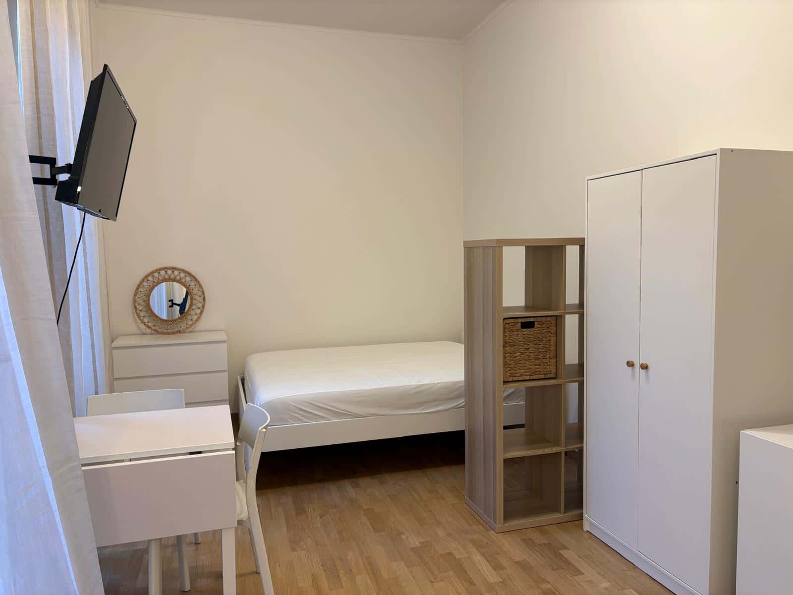 Appartamento in Via Marco Formentini, Milano di 26 m²