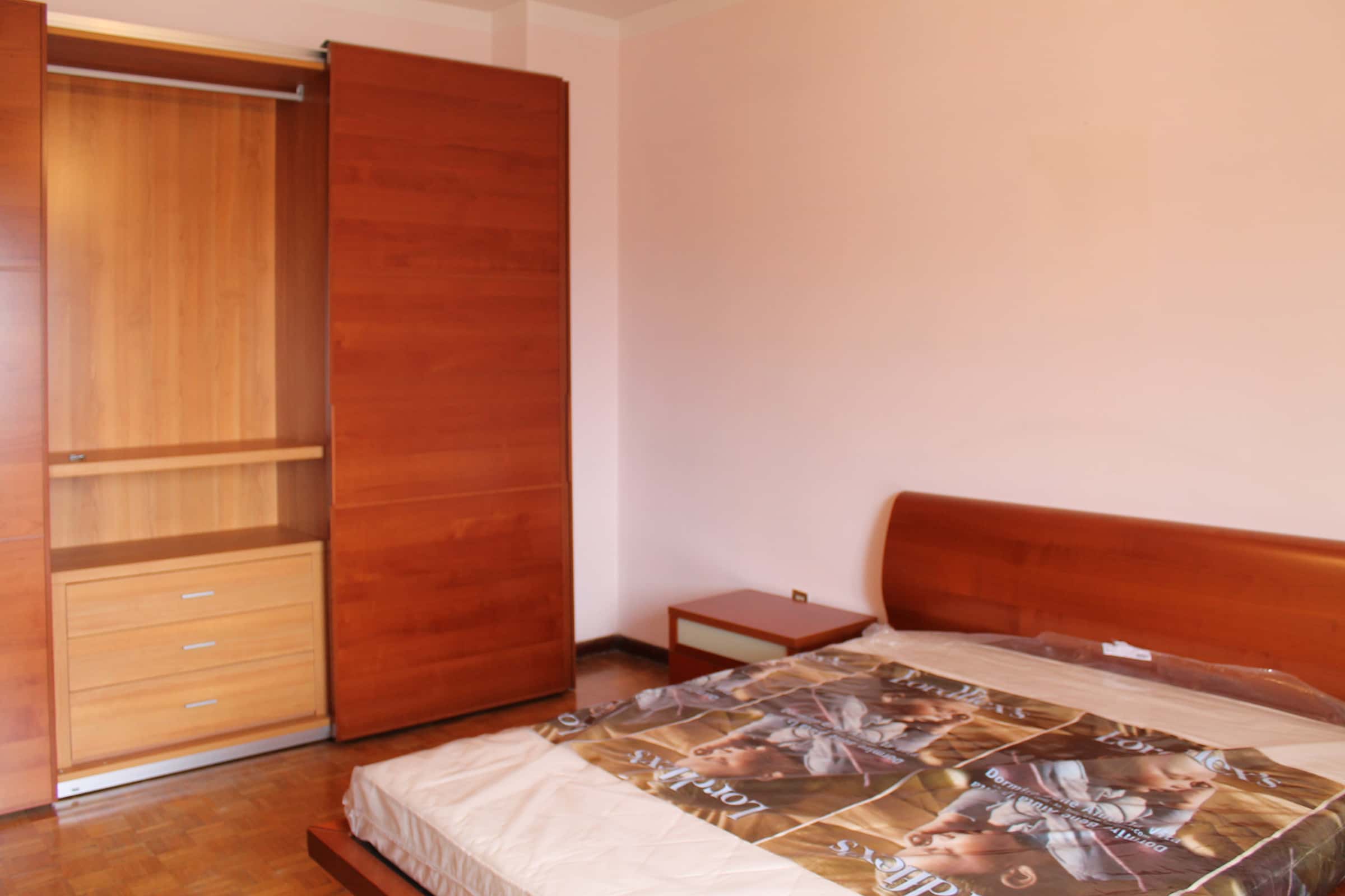 Zimmer in Via Montello, Brescia für 134 m² mit 5 Schlafzimmer