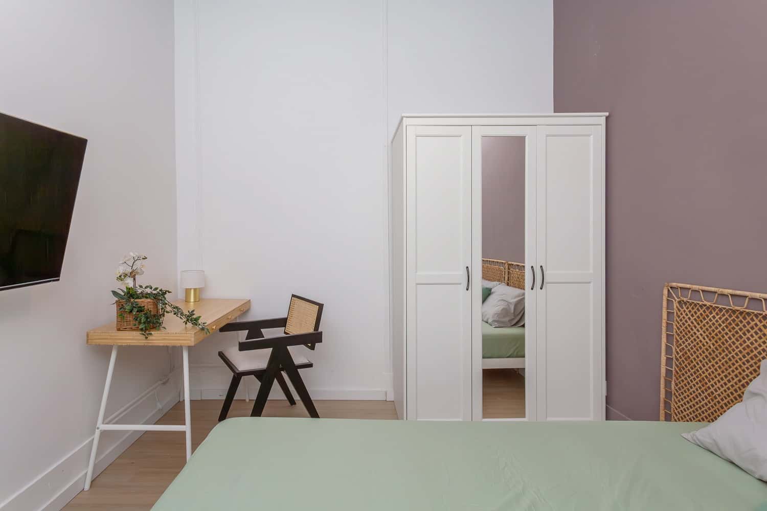 Room 8 - 95. Largo Vitorino Damasio 2 3D