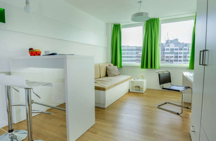 Listing photo thumbnail