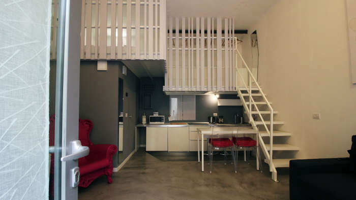 Listing photo thumbnail