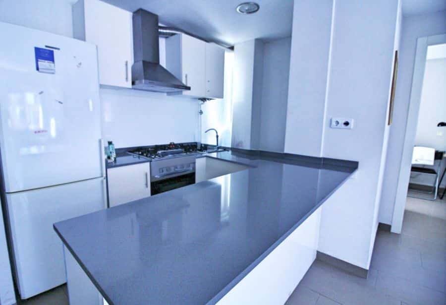 Habitación en piso de 4 habitaciones en Algirós