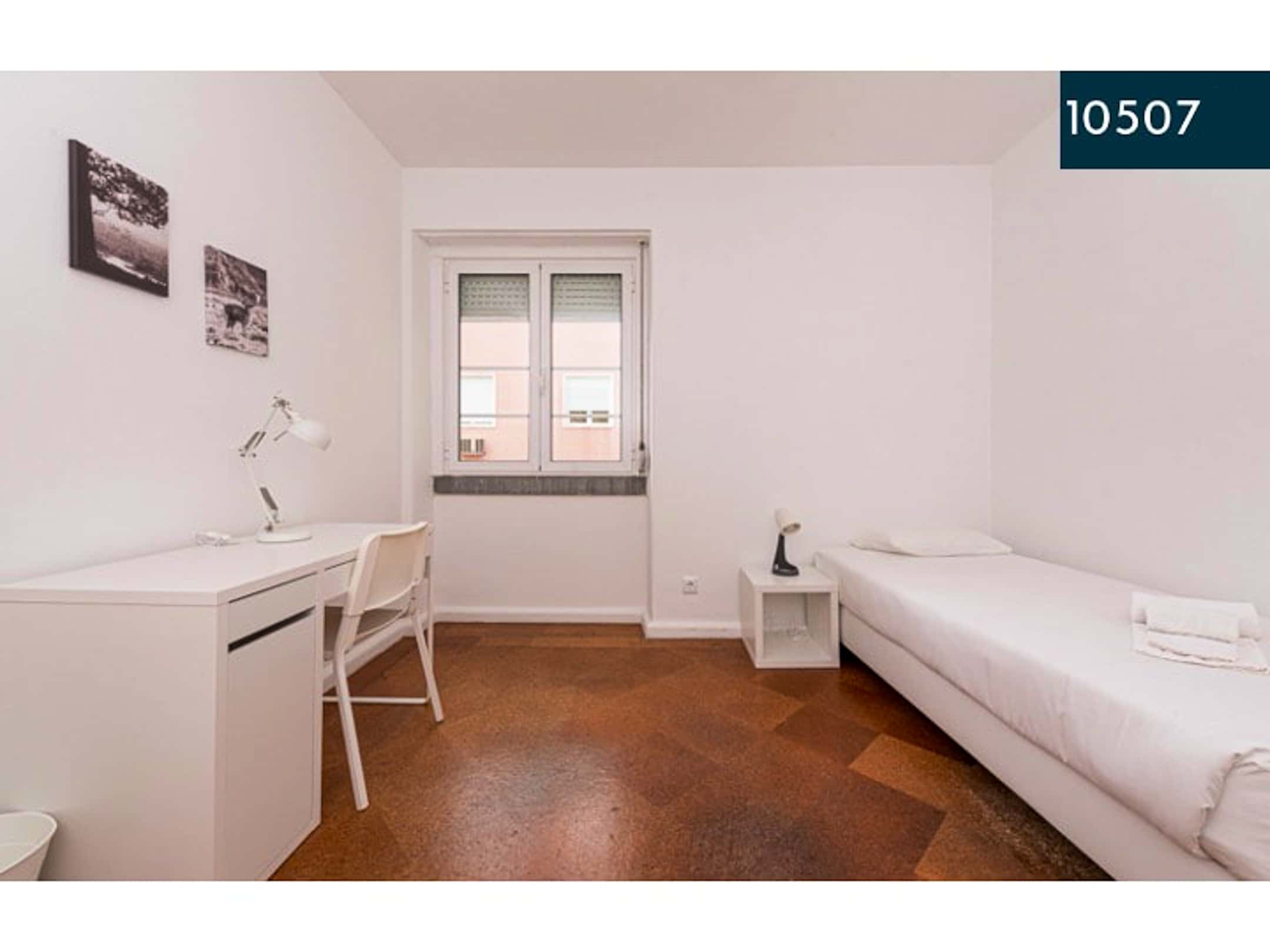 Alameda Dom Afonso Henriques (Students only)