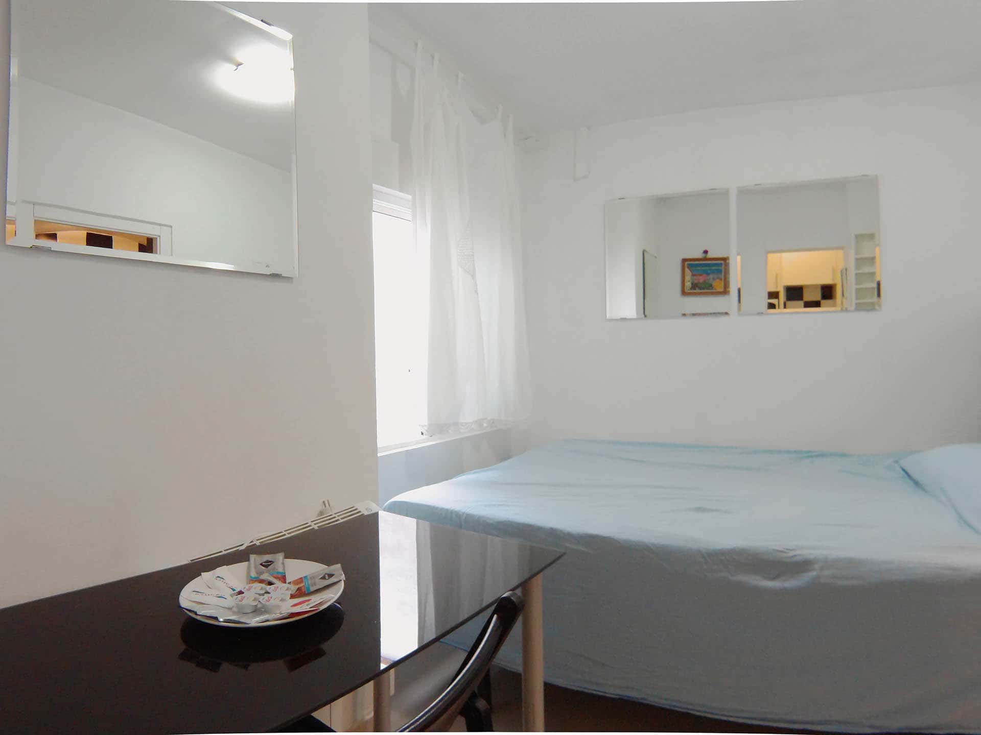 Room Calle de Leneros