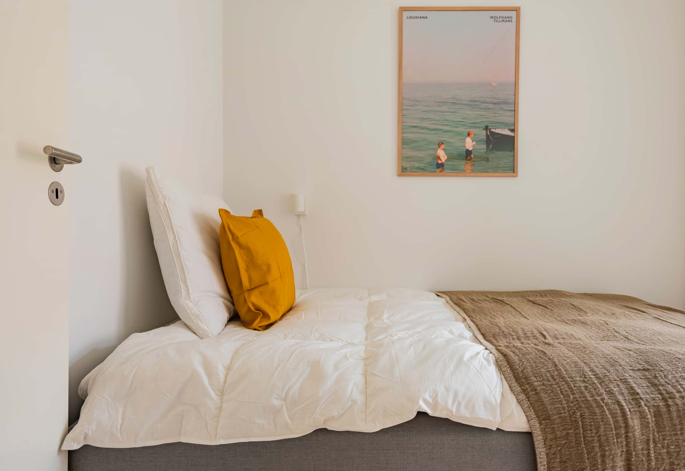 Loke Room 2 Standard