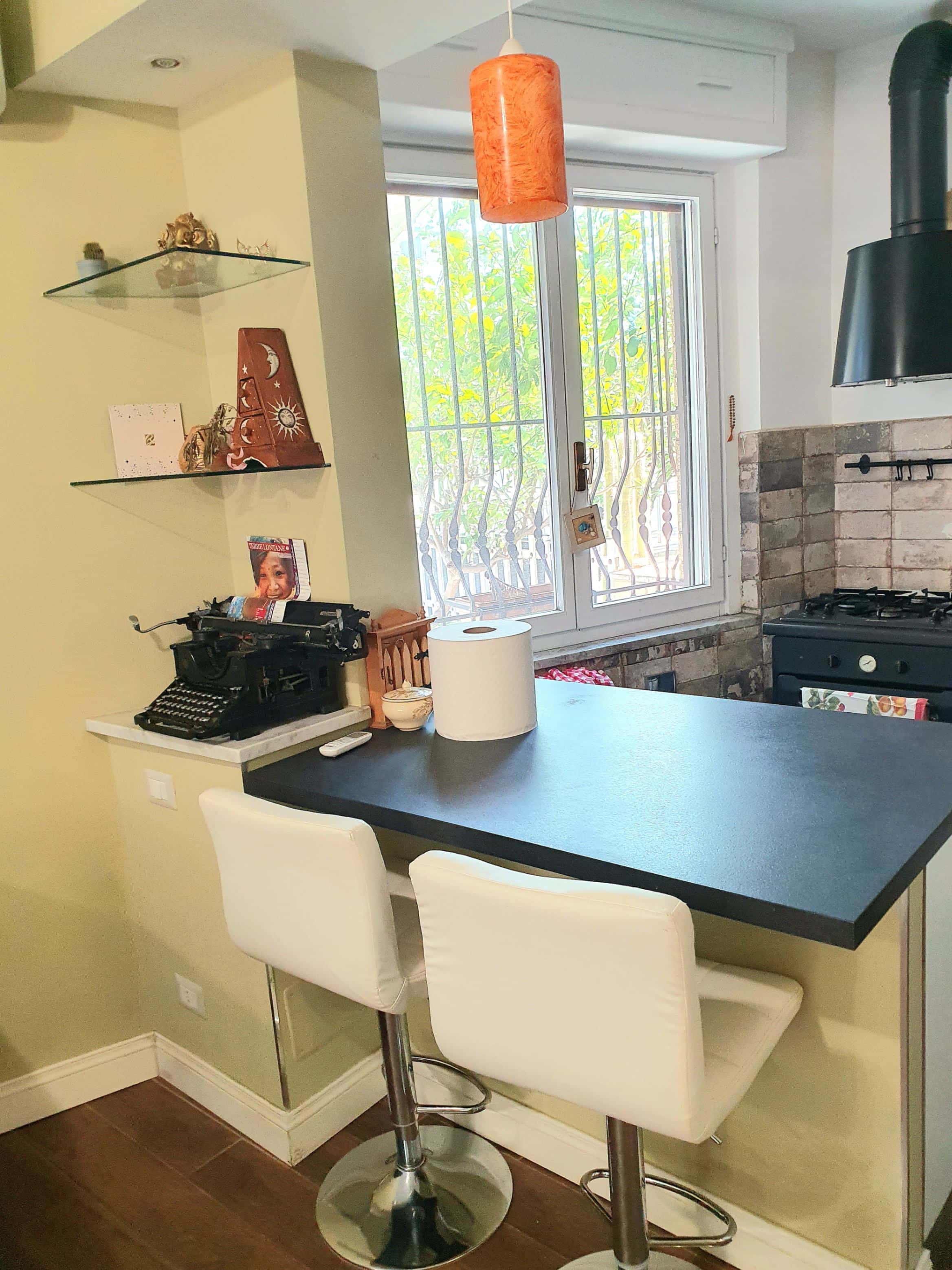 Wohnung in Via Mario Fulvio Mariani, Roma für 70 m² mit 2 Schlafzimmer