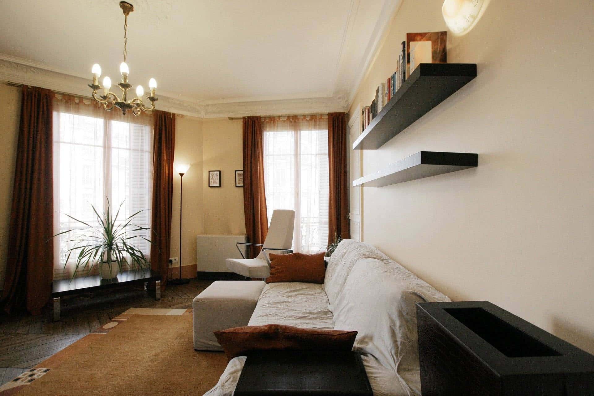 APPARTEMENT 3 PIÈCES - MONTMARTRE