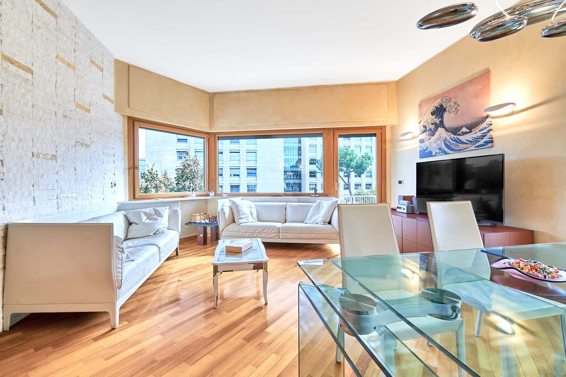 LUXURY HOME - COLOSSEUM