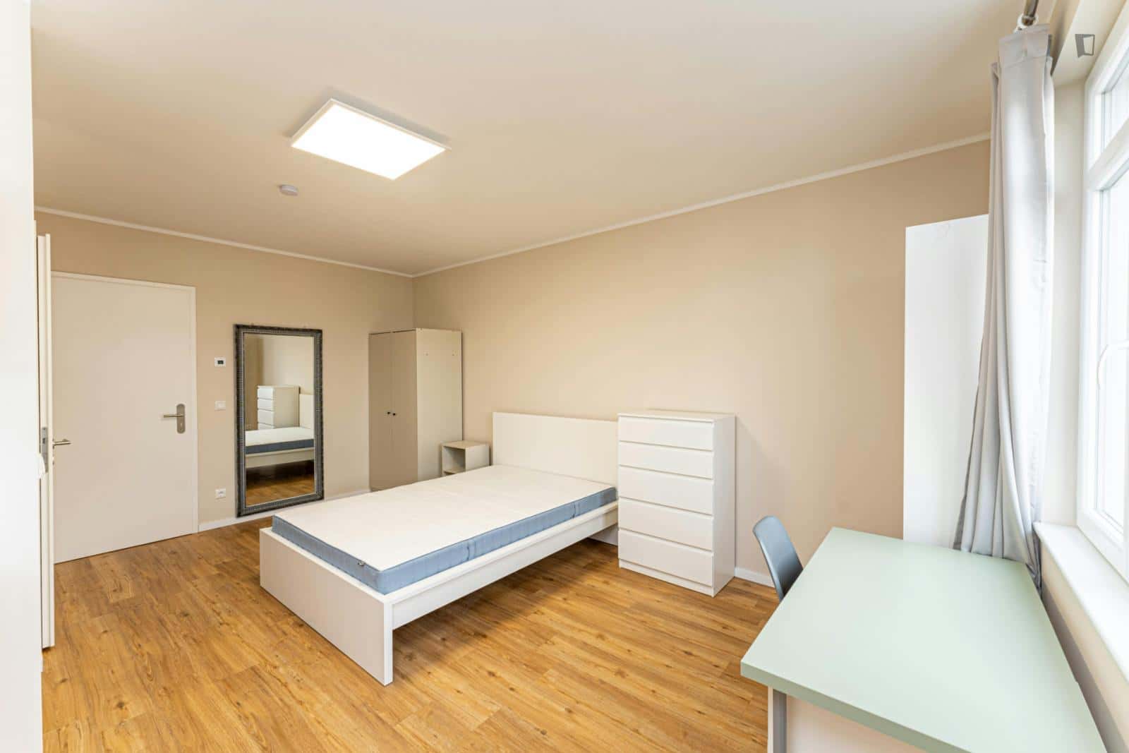Apartment in Leibnizstraße, Berlin for 22 m² - Foto 4