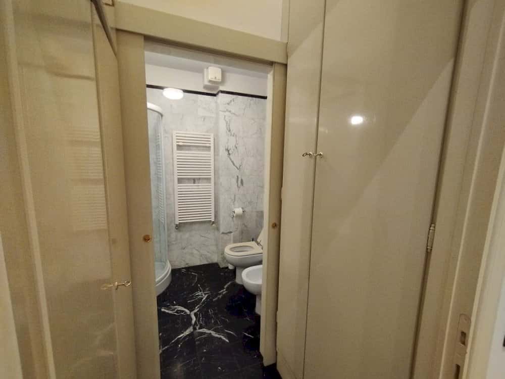 Camera privata in Via Scipione Ammirato 40