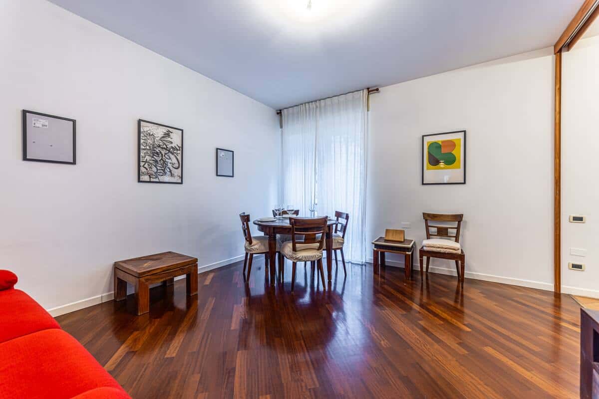Apartment in Via Emanuele Filiberto, Milano for 100 m² with 2 bedrooms