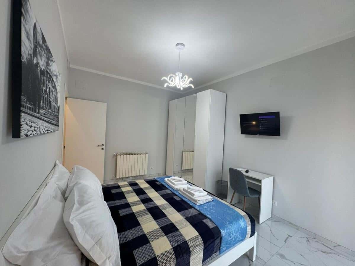 085 - Olivi - True Essence of Rome