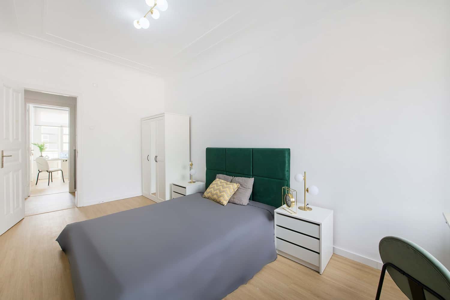 Room 1 - 64. Calçada Tapada 29 2E