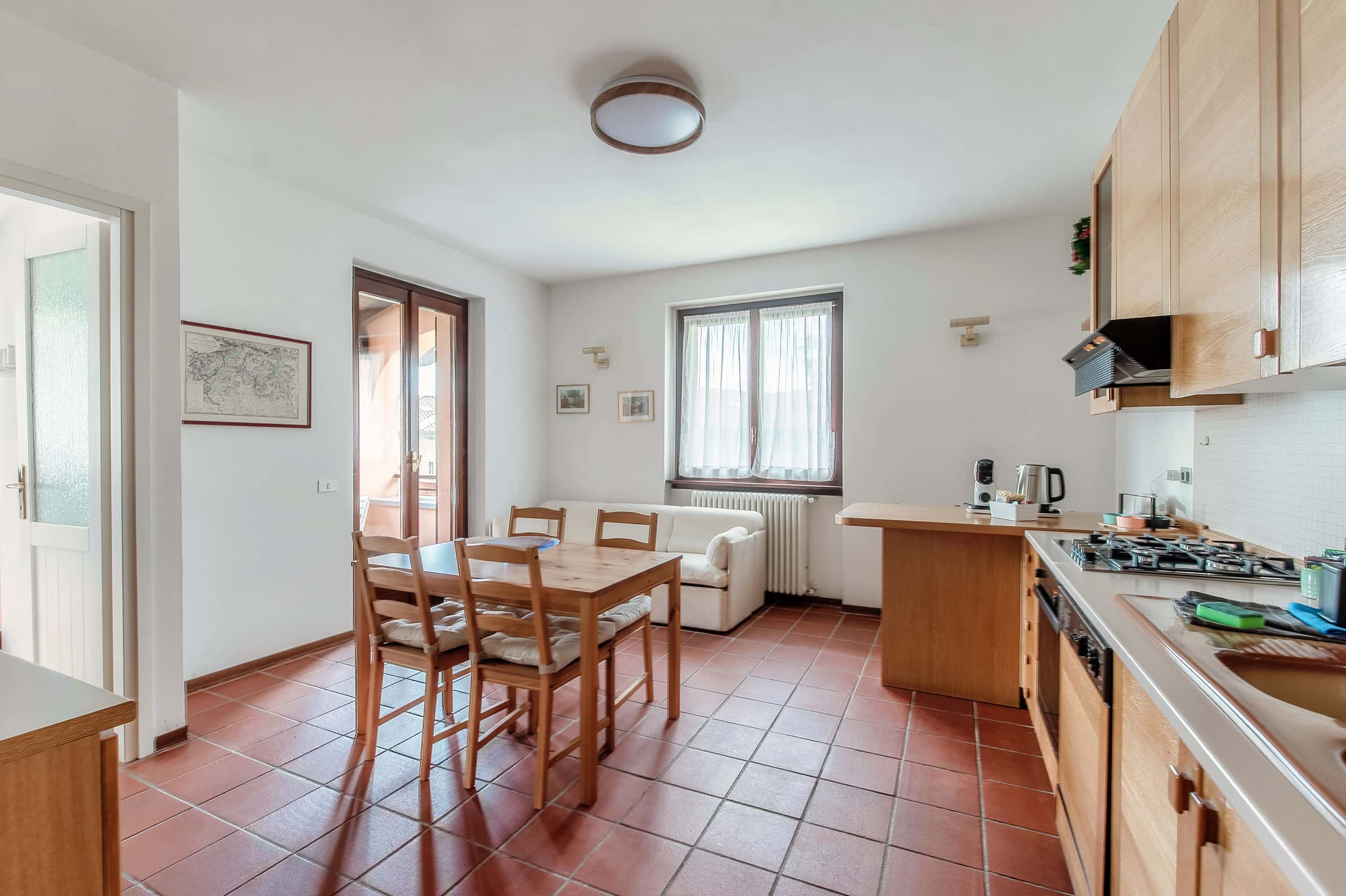 POGGIO FIORITO - Appartamento vista lago con parcheggio a Menaggio