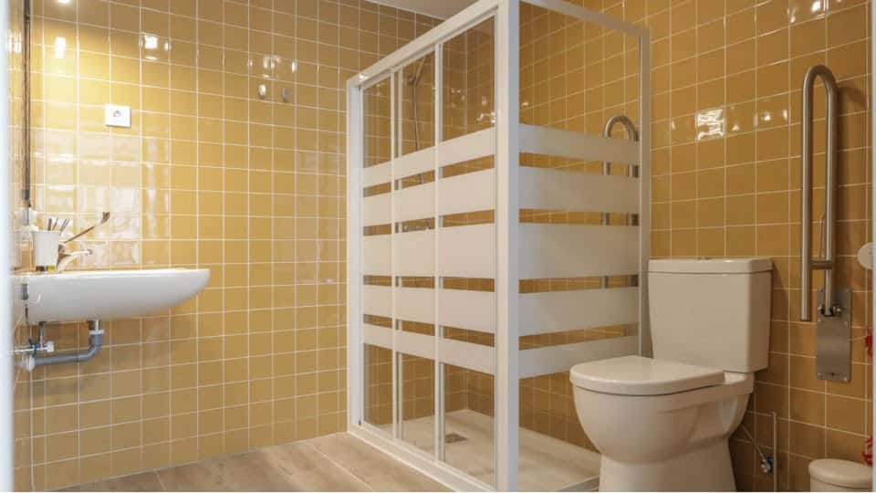 Calle de Almansa, 33 (ONLY STUDENTS)