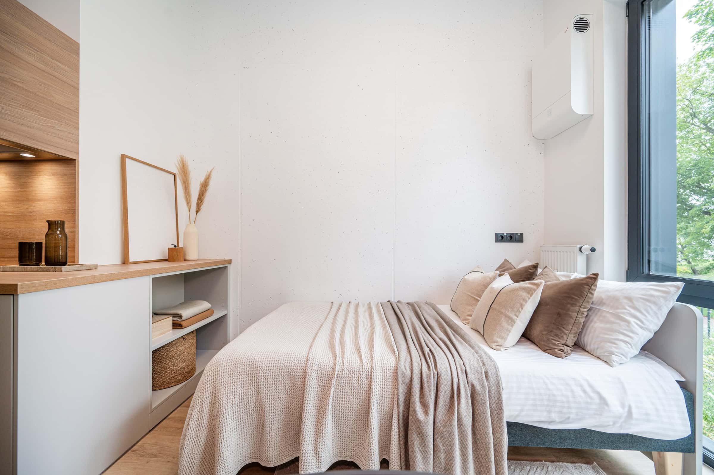 Single Studio (1 person)