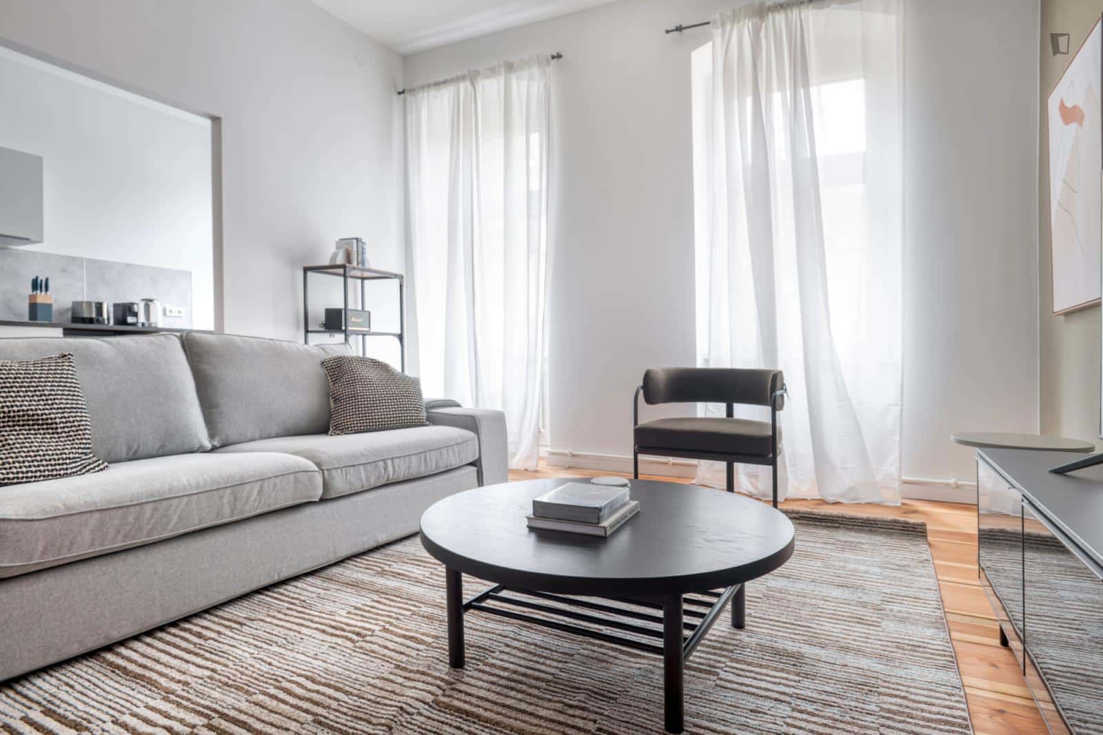 Apartment in Zwinglistraße, Berlin for 83 m² with 1 bedroom - Photo 3