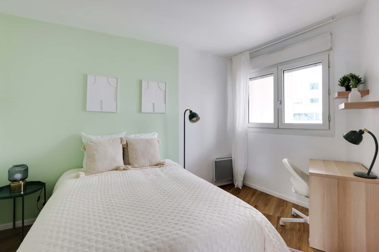 Move into this 13 m² cocoon with bathroom