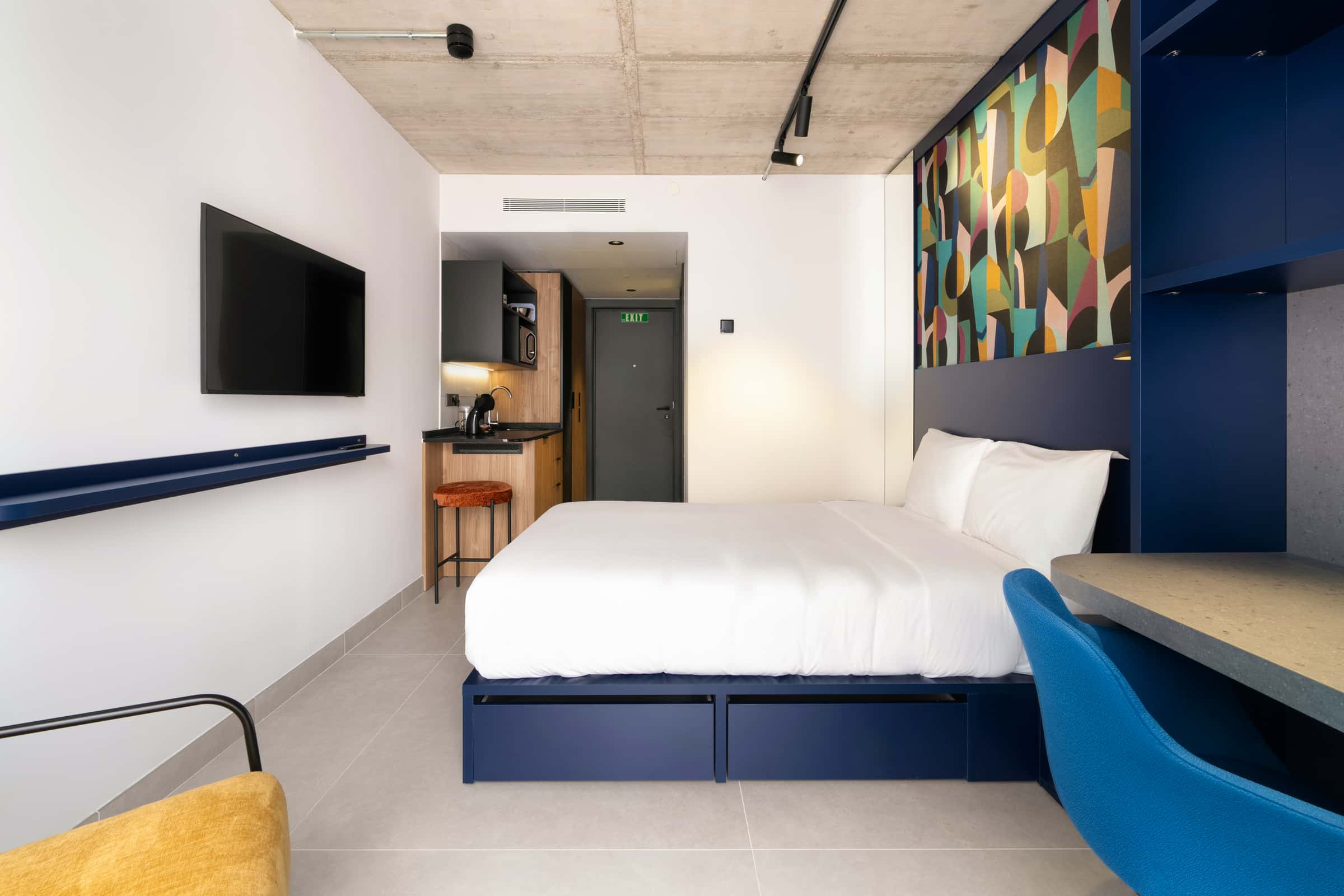 Estudio con Terraza