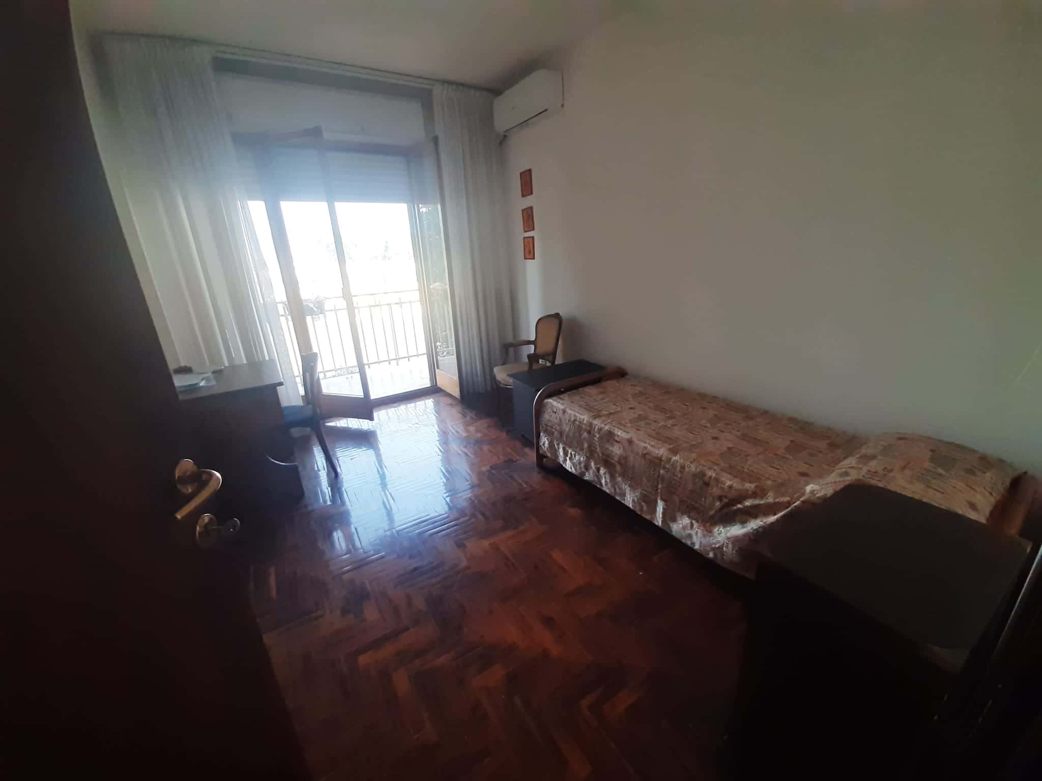 Stanza in Via Bernardo Rucellai, Milano di 100 m² con 4 camere