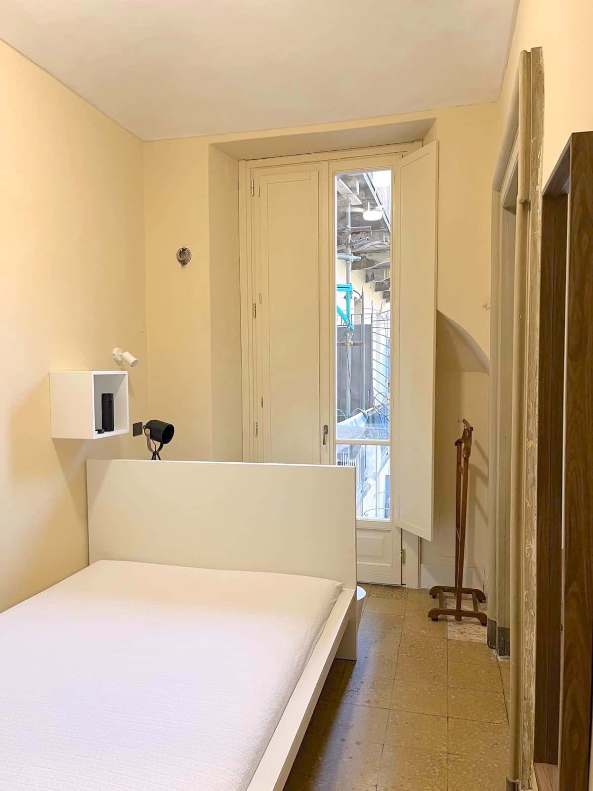 Room in Via Giovanni Camerana, Torino for 70 m² with 3 bedrooms