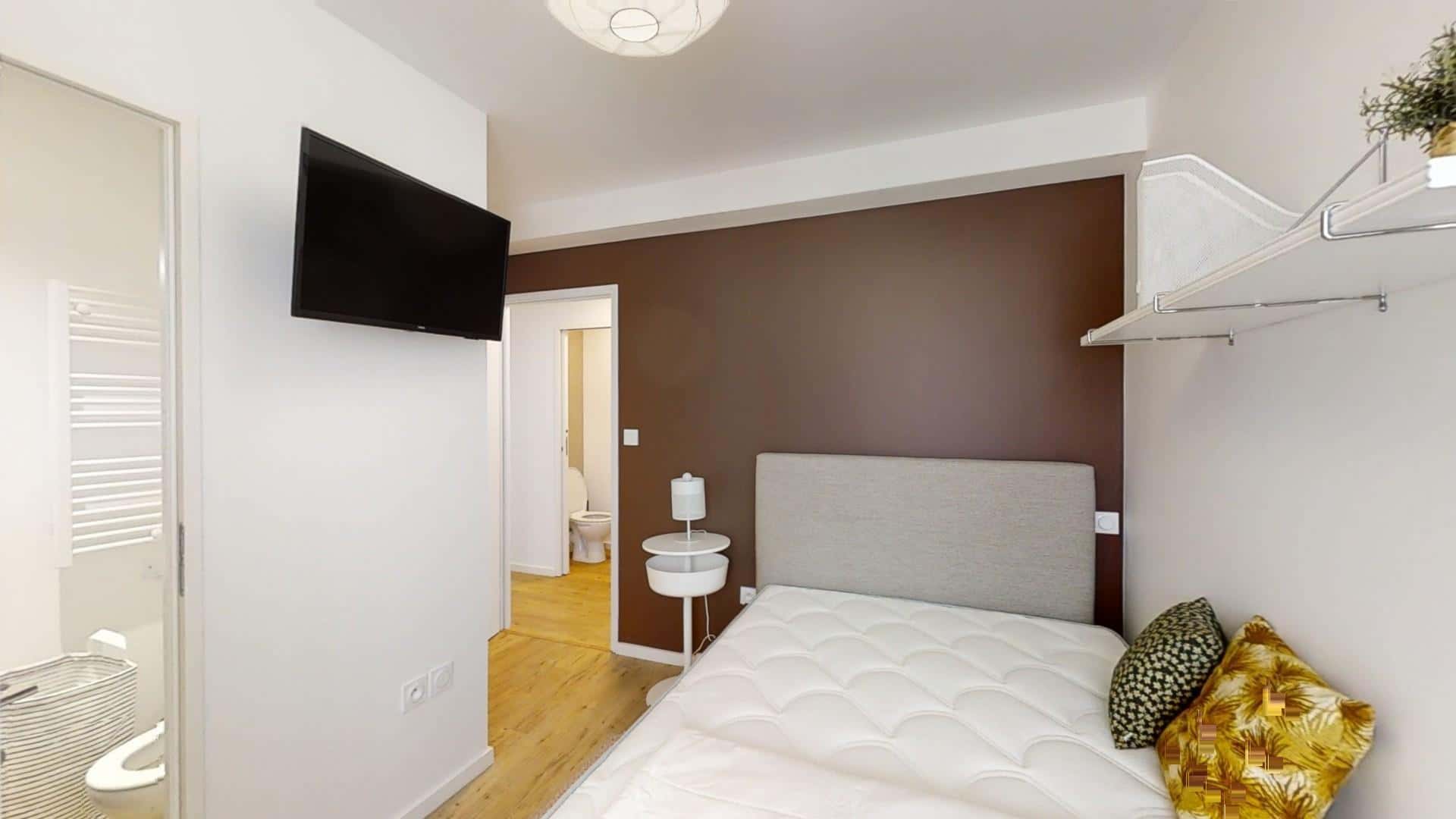 Chambre 2 - MATHALY L