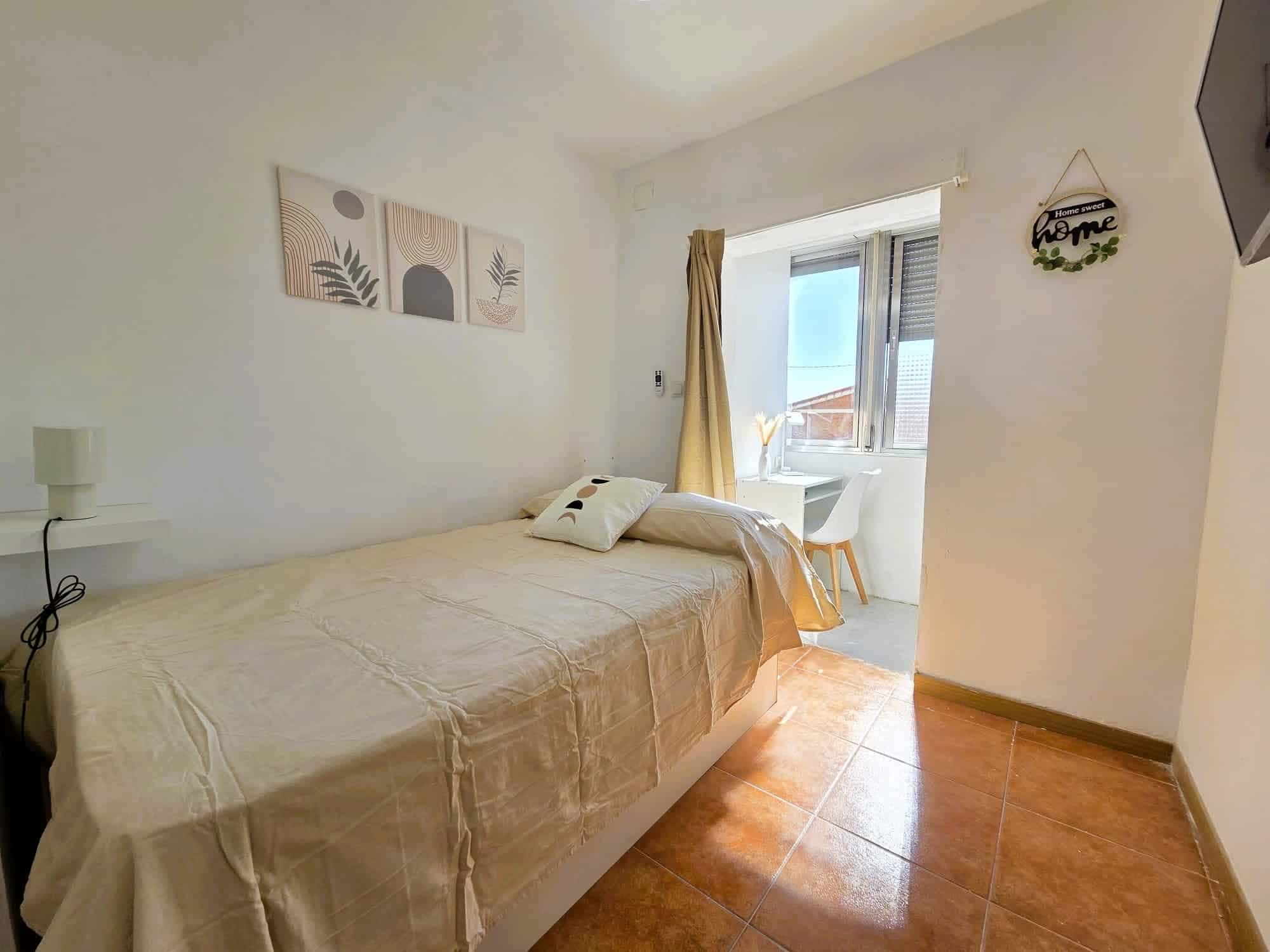 Habitacion privada en Vélez Málaga , Madrid