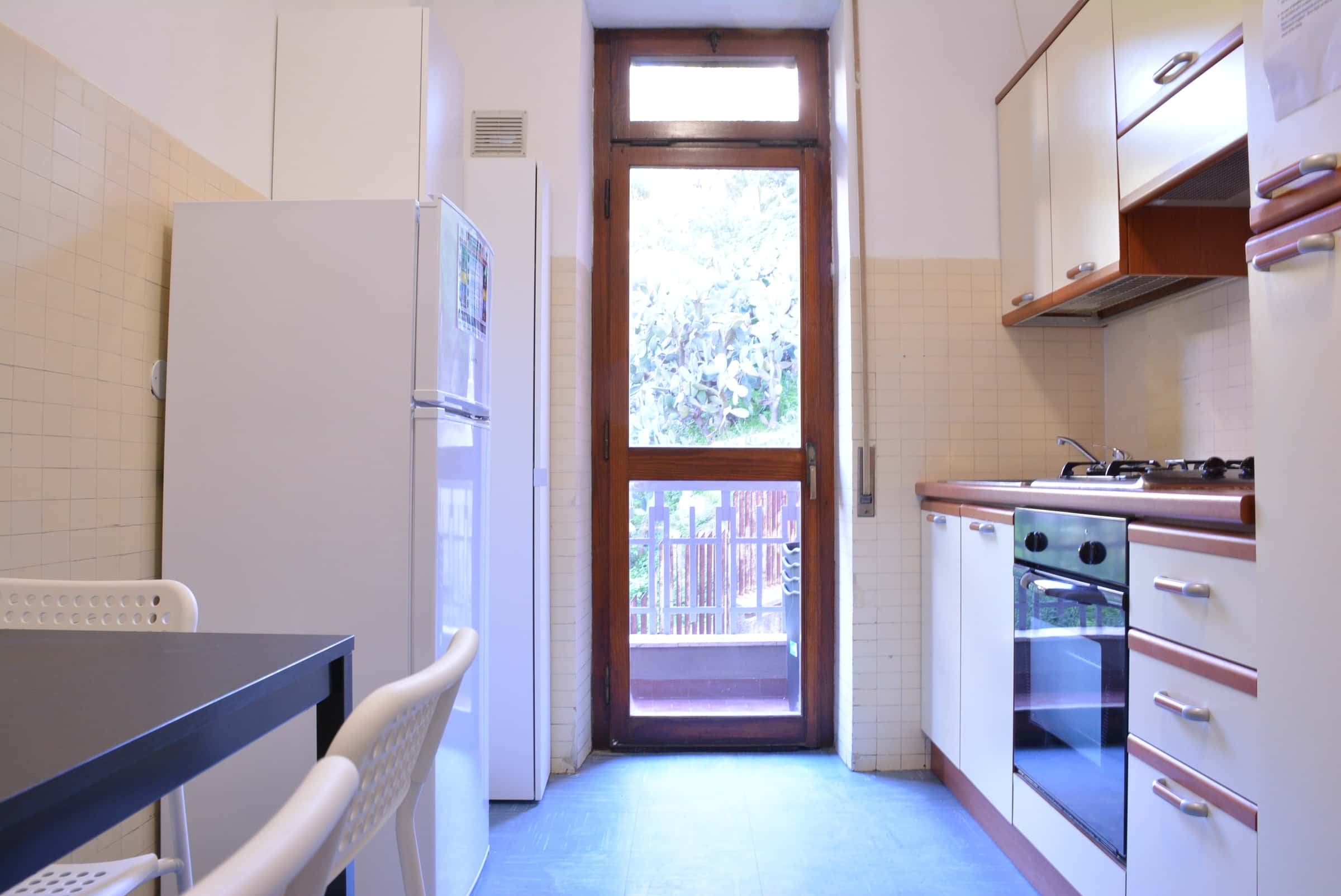 Via Tigellio 20b - Stanza 44