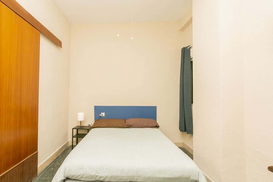 Habitación en piso de 5 habitaciones en Sant Francesc