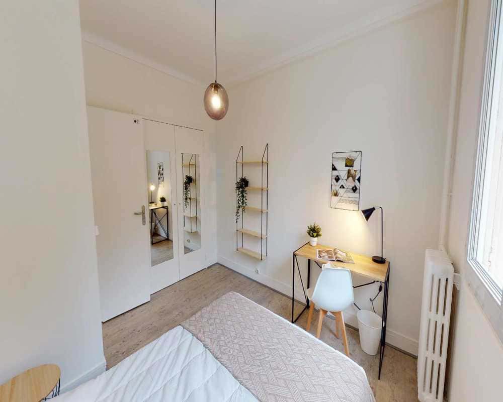 Chambre dans le Rue de Saussure