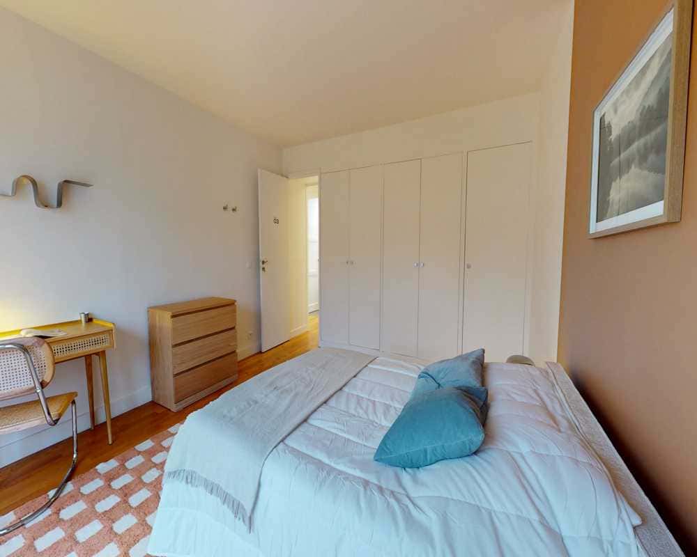 Chambre dans le Avenue de Montaigne