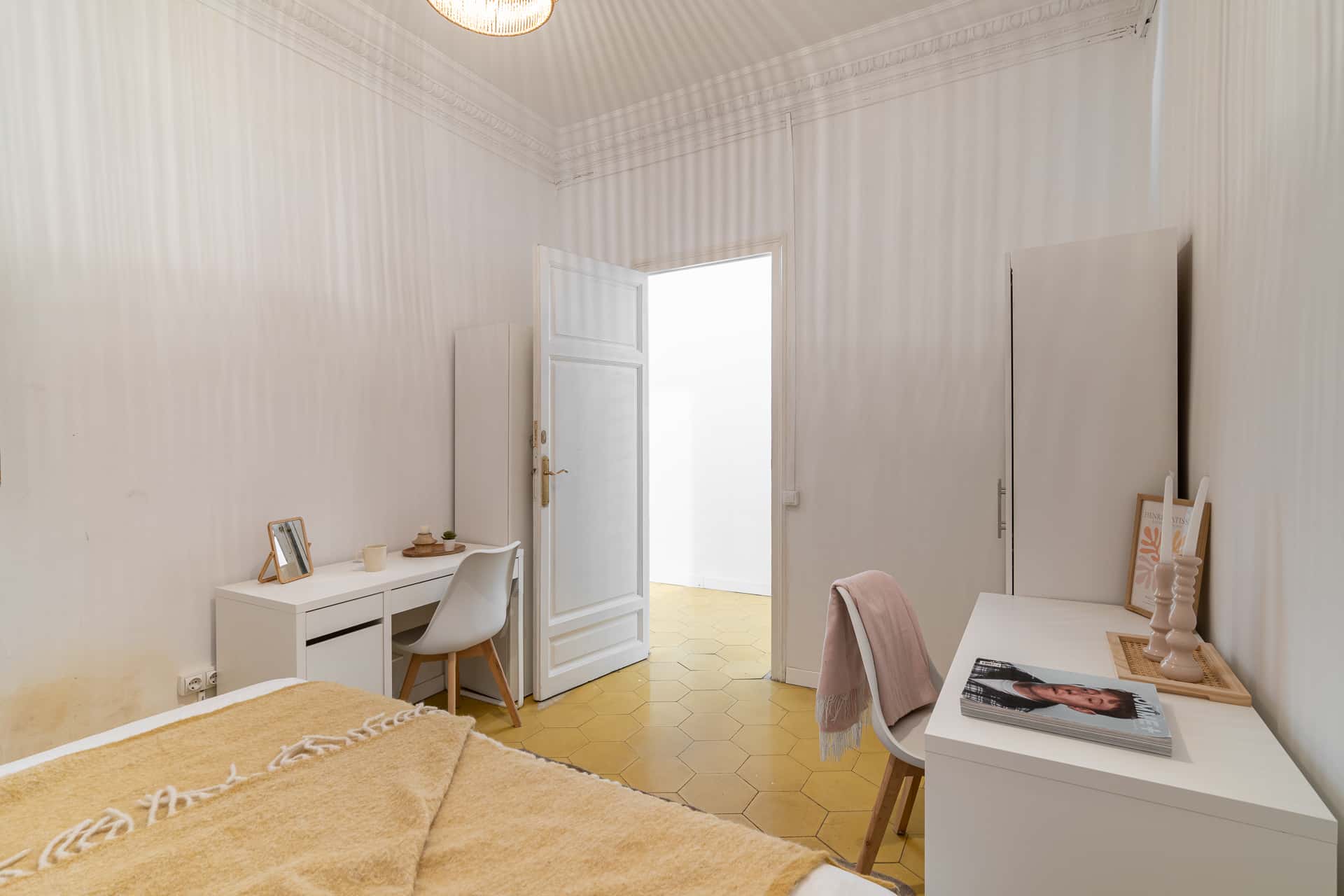 Habitacion privada en Muntaner, Barcelona