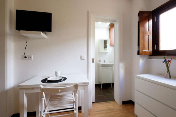 Listing photo thumbnail