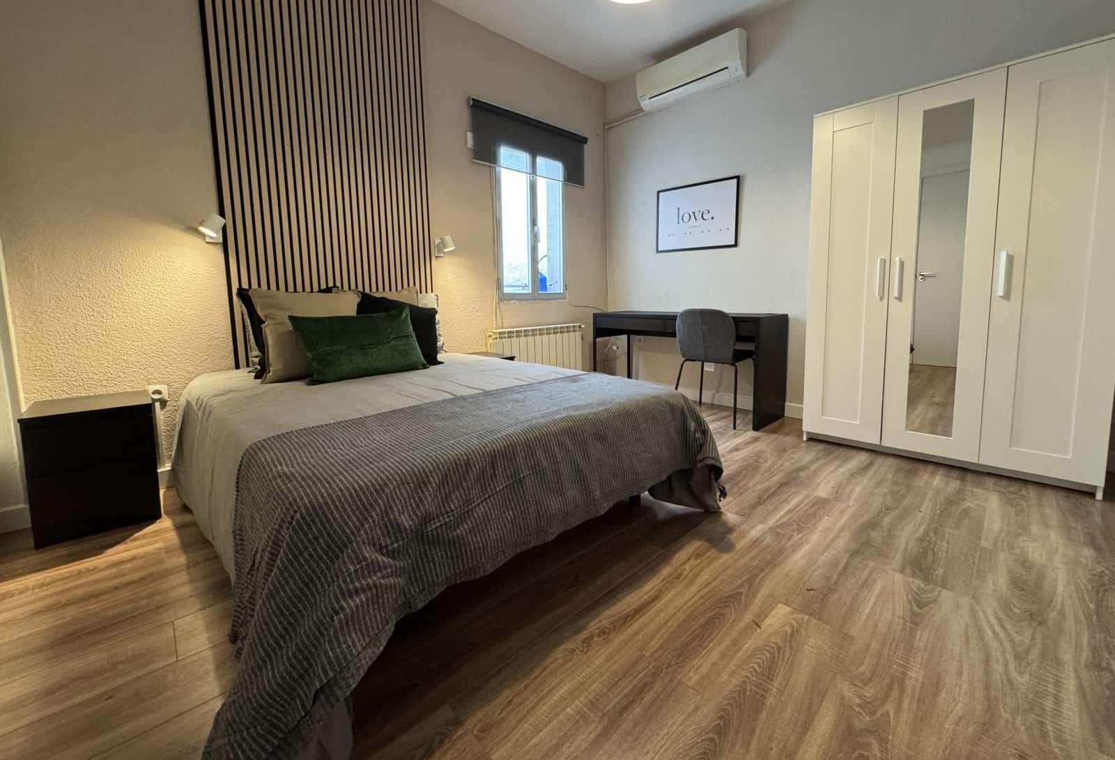 Double bed in