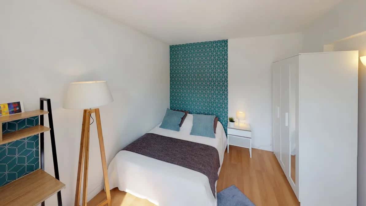 Room in Rue des Cailloux, Clichy for 101 m² with 4 bedrooms