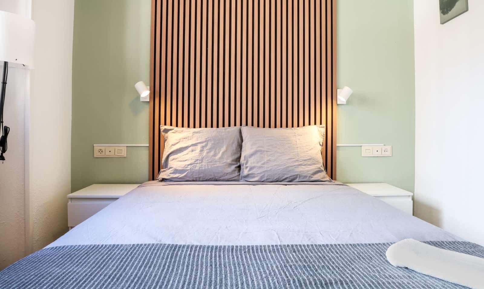 Double bed in Rooms for rent in Madrid