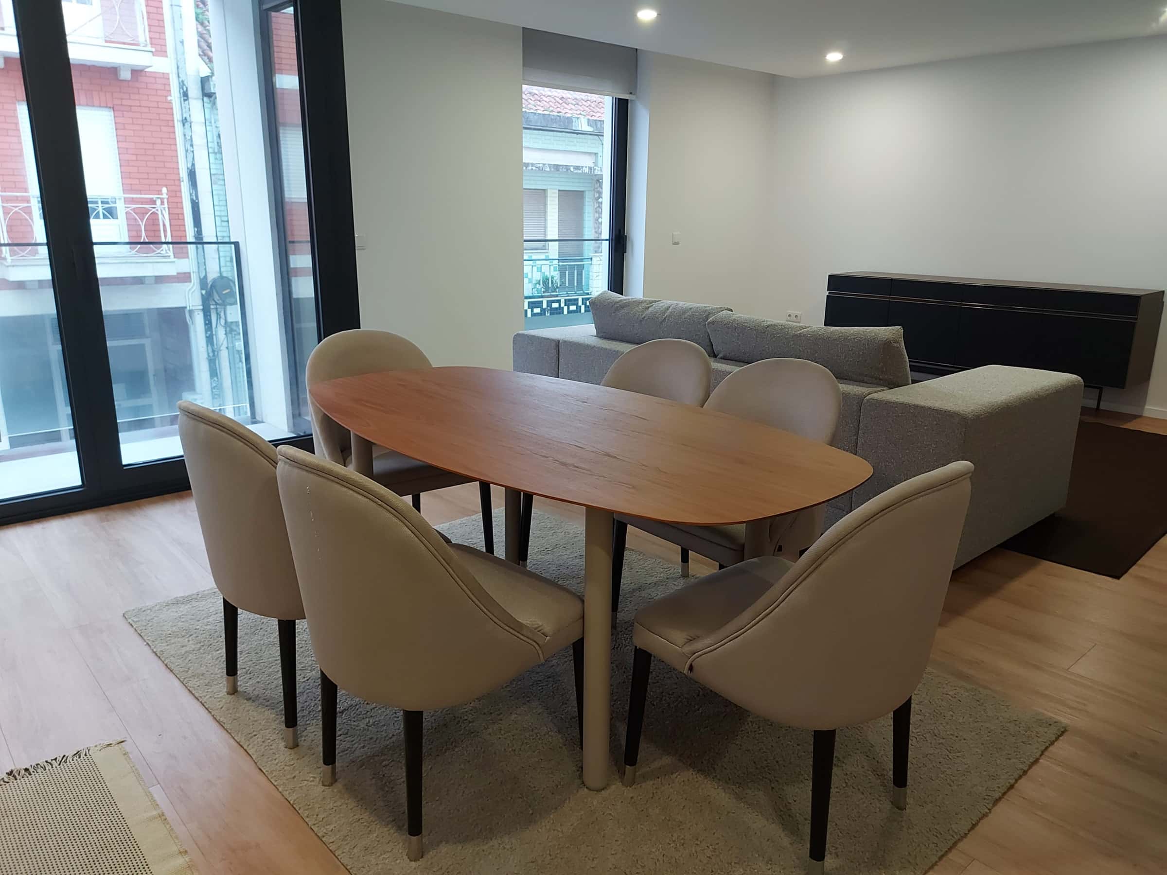 2 bedroom apartment in Rua Capitão Sousa Pizarro