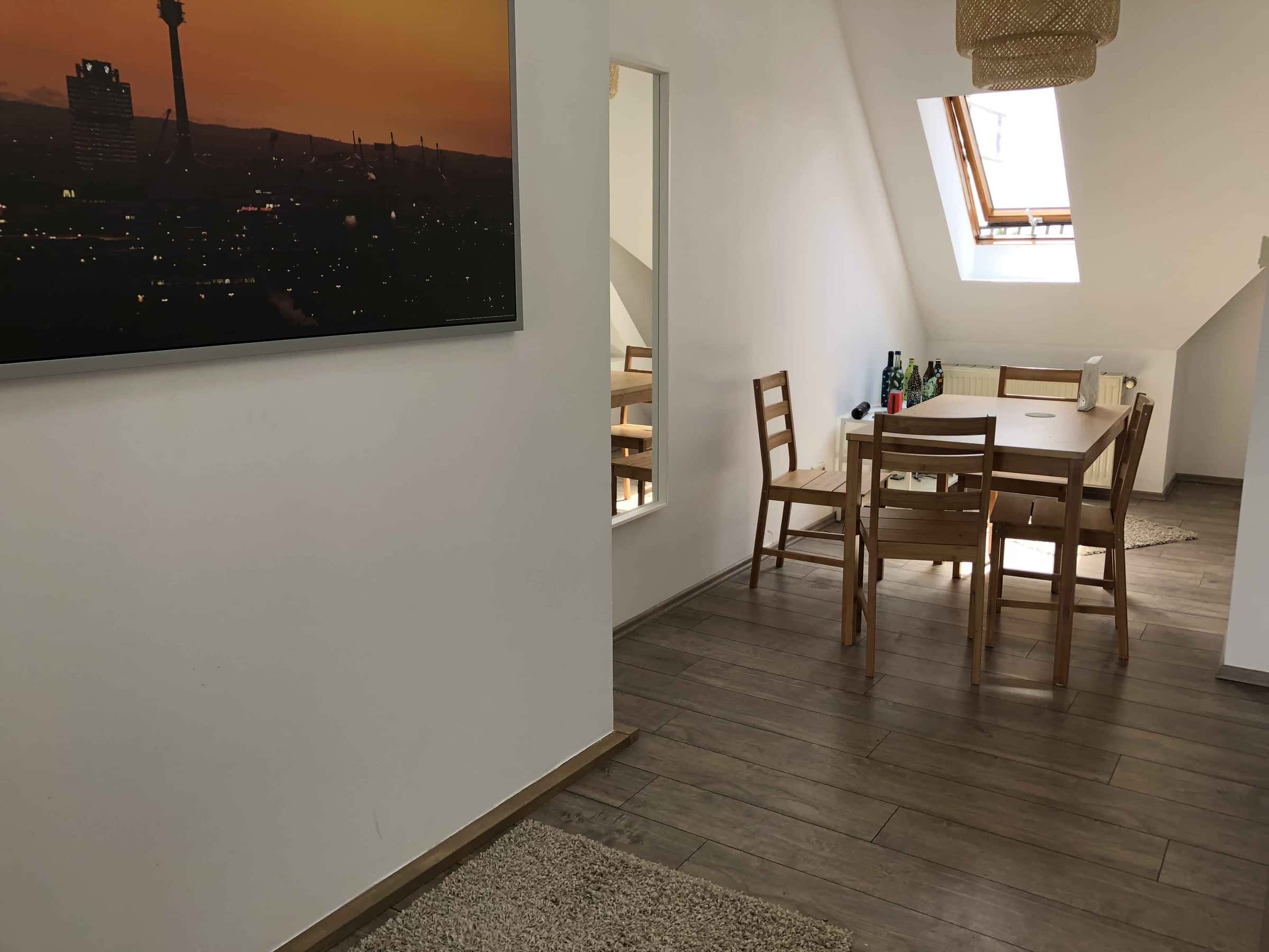 Room in Kapuzinerstraße, München for 95 m² with 3 bedrooms