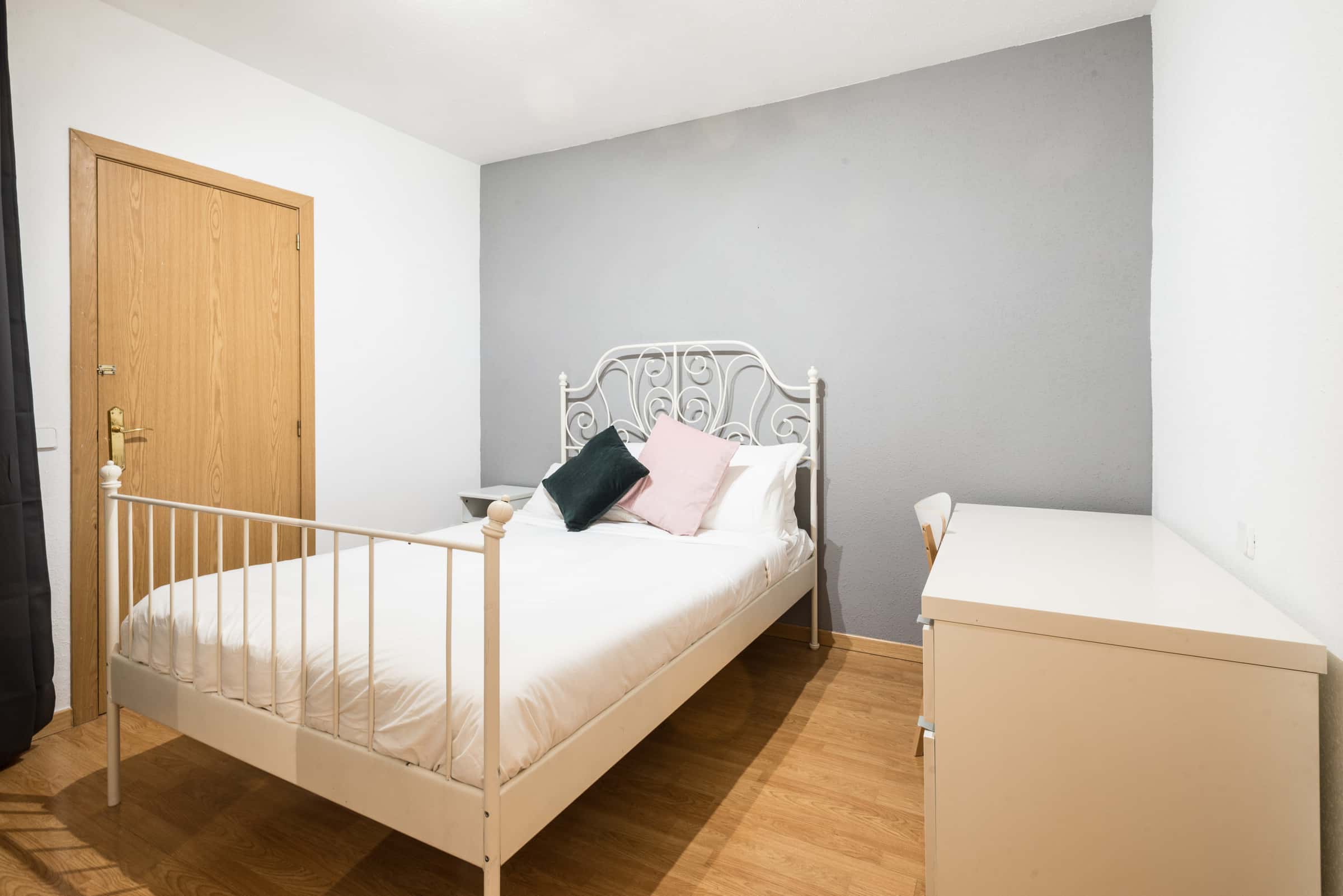 Habitación individual en Via Calle Fuencarral  º Izq