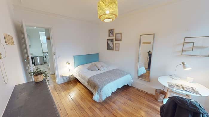 Listing photo thumbnail